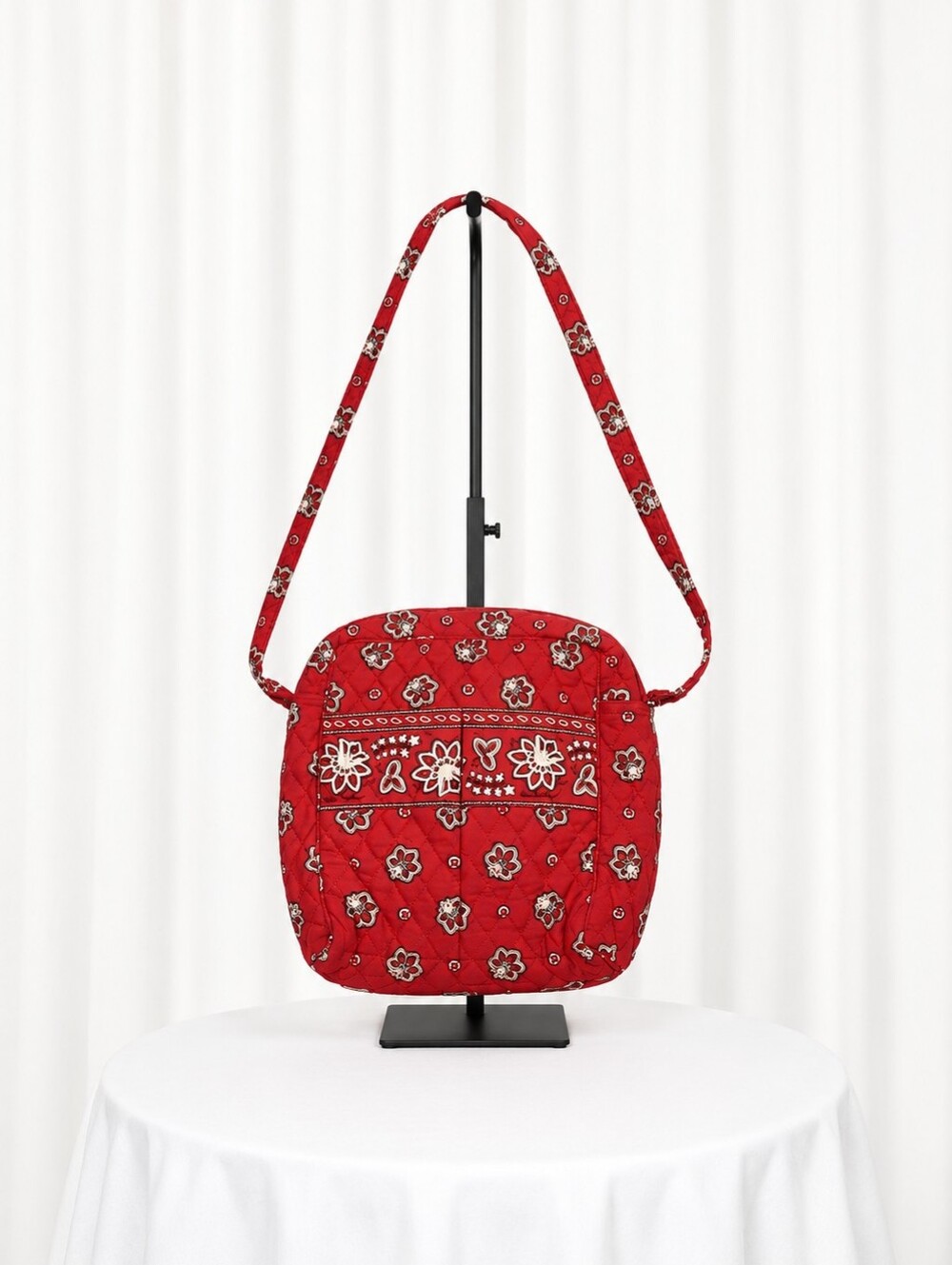 👜 Vera Bradley Red Quilted Floral Crossbody Vintage Style Cotton Shoulder Bag - Picture 7 of 9
